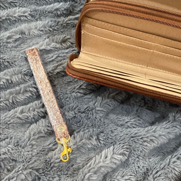 Brown Embossed Leather Wallet - Picture 6 of 9